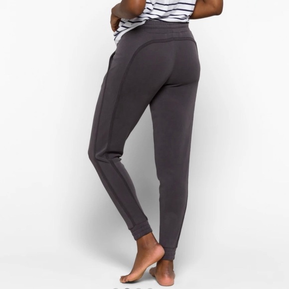 Free People Movement back into it Jogger - Picture 4 of 5